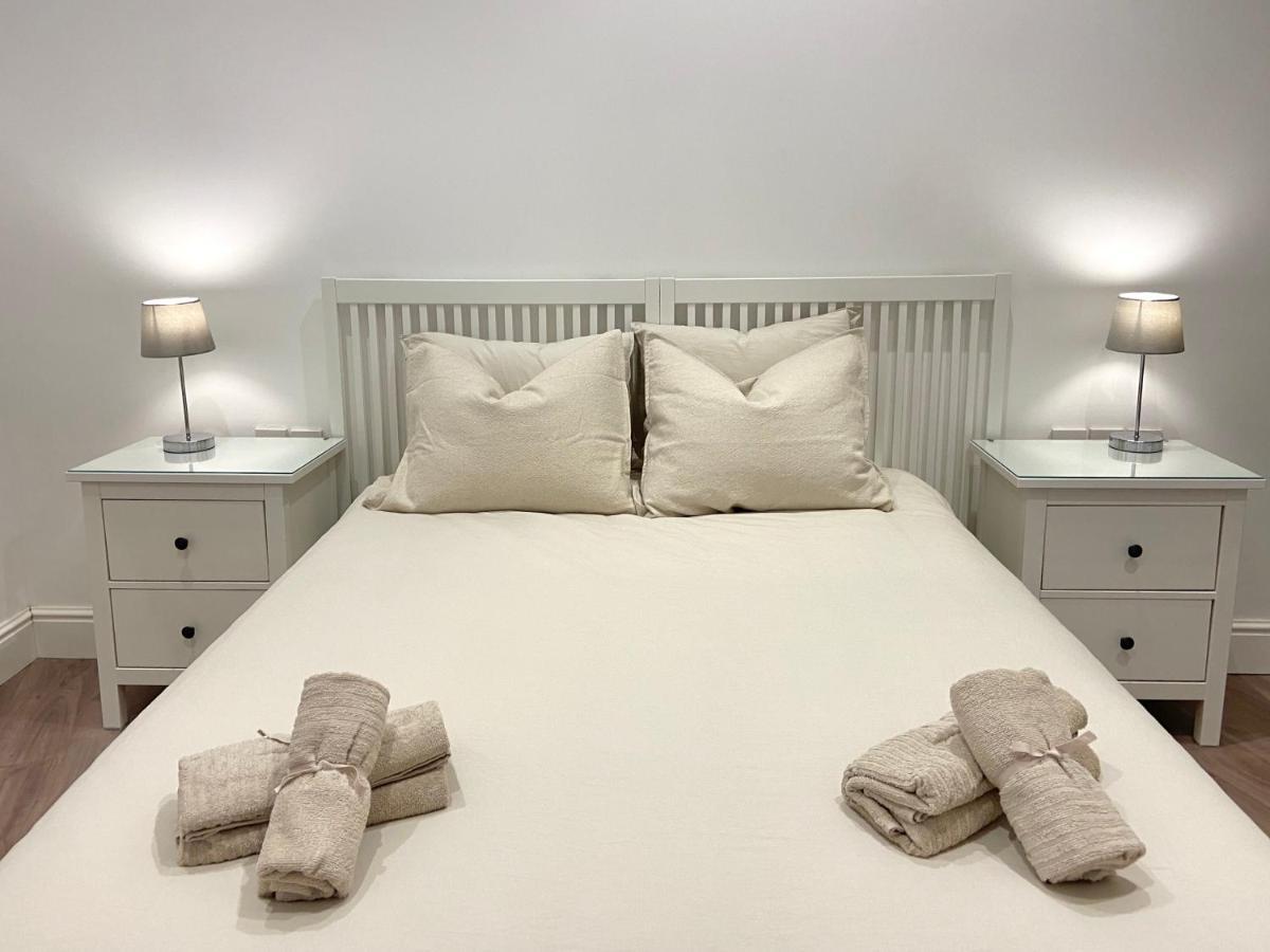 גיברלטר Modern City Centre Two Bedroom Windsor Apartment - Grand Central House מראה חיצוני תמונה